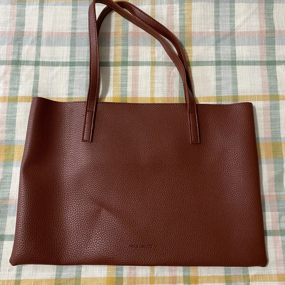 Vince Camuto new condition leather brown tote bag - Picture 3 of 6